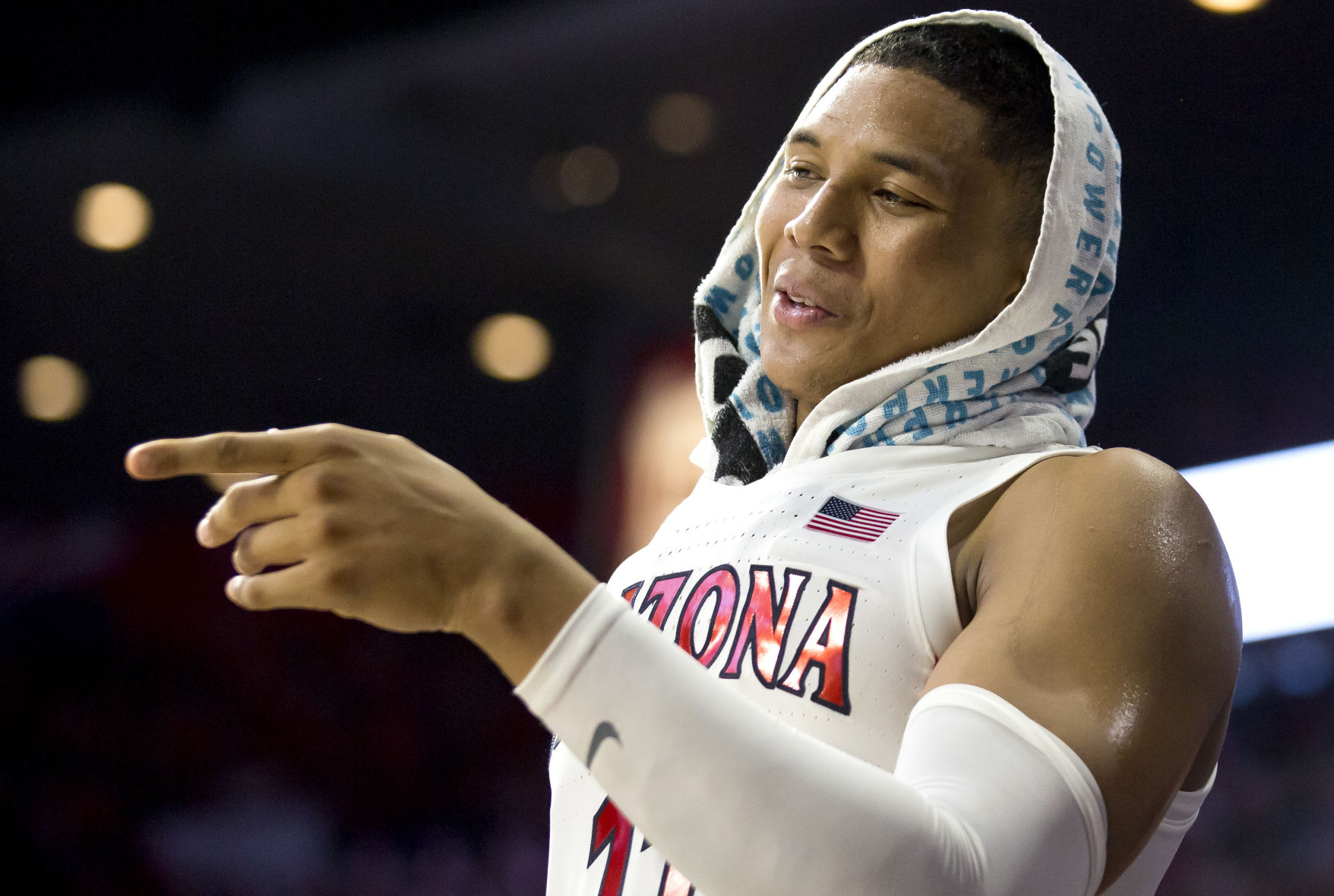 Arizona Wildcats vs Illinois Men's Basketball